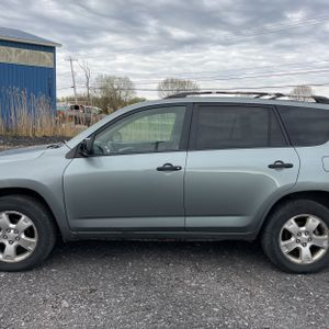 TOYOTA RAV4 - 4
