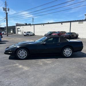 CHEVROLET CORVETTE BASE - 3