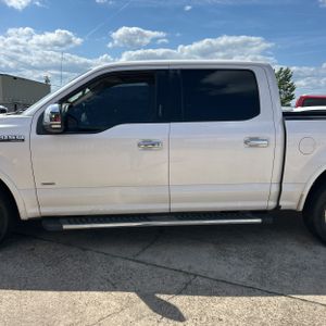 FORD F-150 LARIAT - 4