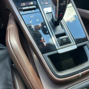 2021 Porsche CAYENNE GTS COUPE 缩略图 58