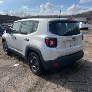 Jeep Renegade Sport 4D SUV 4WD - 5
