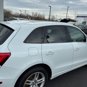 AUDI Q5 2.0T PREMIUM - 9