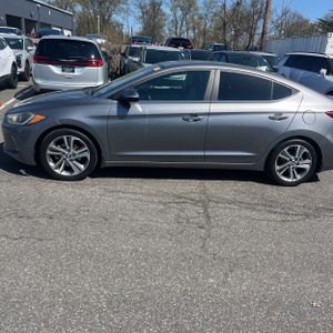 HYUNDAI ELANTRA LIMITED - 3