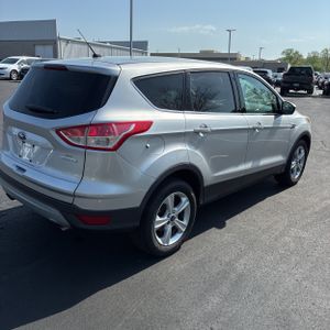 FORD ESCAPE SE - 8