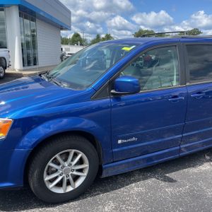 2013 Dodge GRAND CARAVAN SXT — фото 2