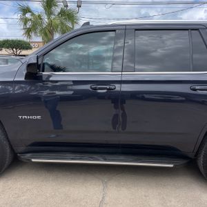 CHEVROLET TAHOE LS - 4