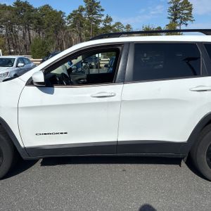 JEEP CHEROKEE LATITUDE - 4