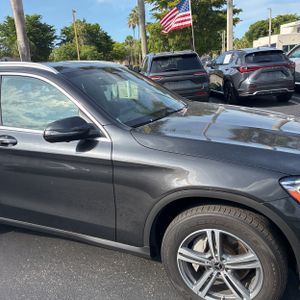 صورة مصغرة 13 لـ 2022 Mercedes-BENZ GLC