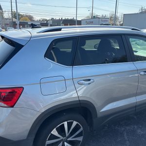 VOLKSWAGEN TAOS SE - 9