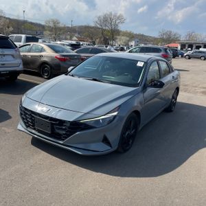 HYUNDAI ELANTRA SEL - 1