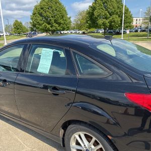 FORD FOCUS SE - 6