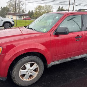 FORD ESCAPE XLT - 2