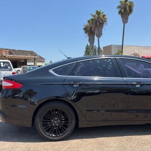 FORD FUSION SE - 9