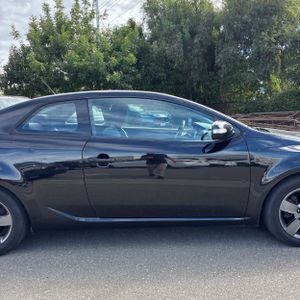 صورة مصغرة 11 لـ 2010 KIA FORTE KOUP EX