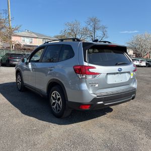 SUBARU FORESTER PREMIUM - 5