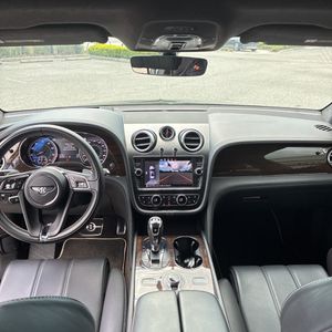 صورة 36 لـ 2019 Bentley BENTAYGA V8