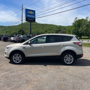 FORD ESCAPE SE - 3