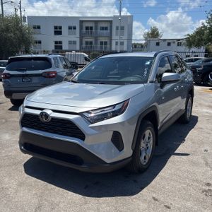 TOYOTA RAV4 - 1