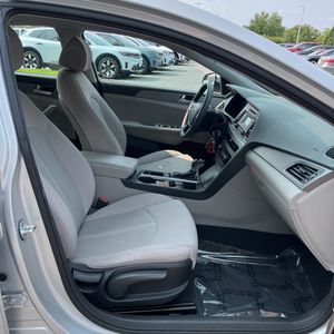 2015 Hyundai SONATA SE — миниатюра 32