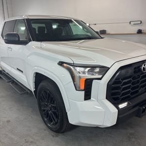 صورة 13 لـ 2023 Toyota TUNDRA SR5