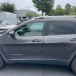2019 JEEP CHEROKEE LIMITED — фото 4