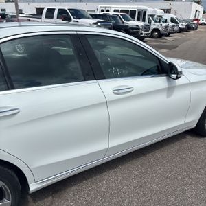 2019 Mercedes-BENZ C-CLASS photo 9
