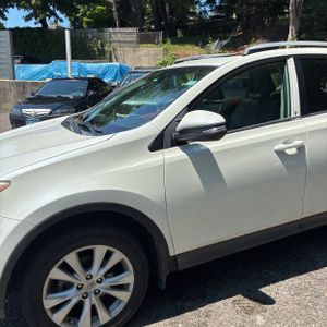 صورة 2 لـ 2013 Toyota RAV4 LIMITED
