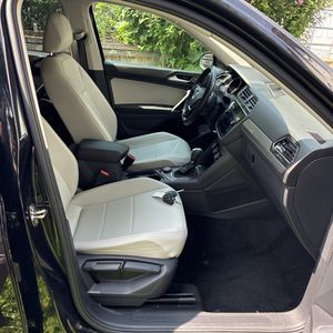 صورة مصغرة 33 لـ 2018 Volkswagen TIGUAN 2.0T SE 4MOTION