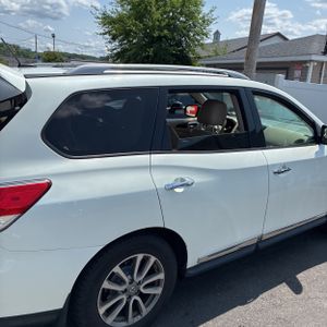 2015 Nissan PATHFINDER SL — фото 9