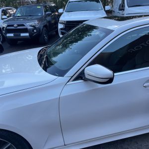 BMW 3 SERIES 330I - 2