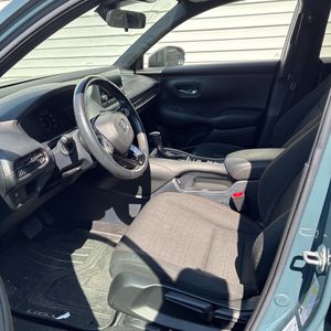 صورة 29 لـ 2023 Honda HR-V SPORT