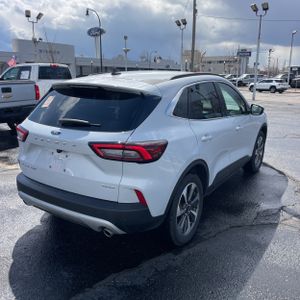 FORD ESCAPE PLATINUM - 8