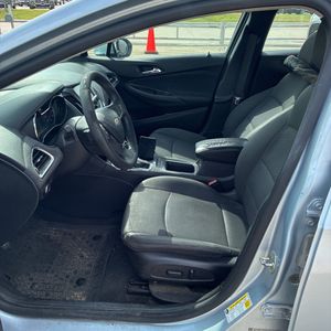 2017 Chevrolet CRUZE LT AUTO — миниатюра 32