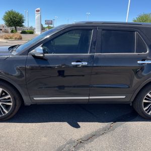 FORD EXPLORER PLATINUM - 4