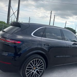 2019 Porsche CAYENNE BASE — фото 9
