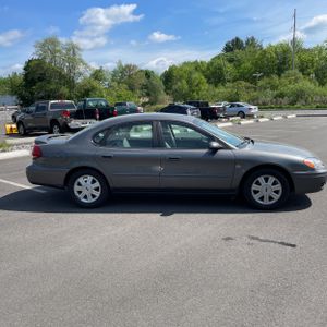 FORD TAURUS SEL - 10