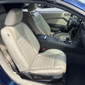 صورة مصغرة 32 لـ 2011 FORD MUSTANG V6 PREMIUM