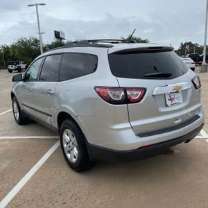 CHEVROLET TRAVERSE LS - 5