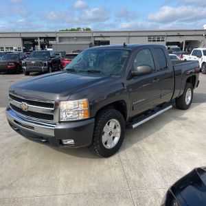 CHEVROLET SILVERADO 1500 - 1