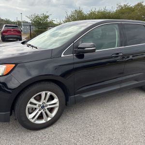FORD EDGE SEL - 2