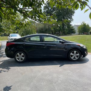 2013 Hyundai ELANTRA GLS photo 10