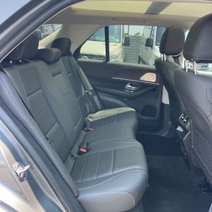 2026 Mercedes-BENZ GLE — миниатюра 35