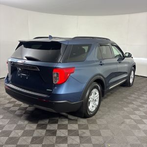 FORD EXPLORER XLT - 7