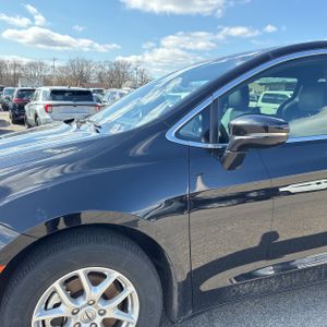 CHRYSLER PACIFICA SELECT - 2