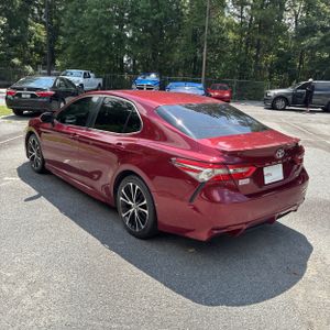 2018 Toyota CAMRY SE photo 5