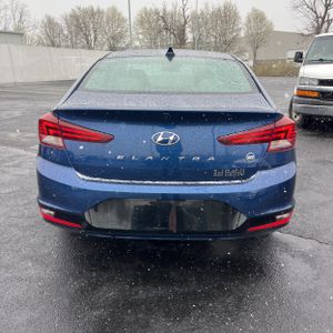 HYUNDAI ELANTRA SEL - 7