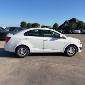 CHEVROLET SONIC LT MANUAL - 10