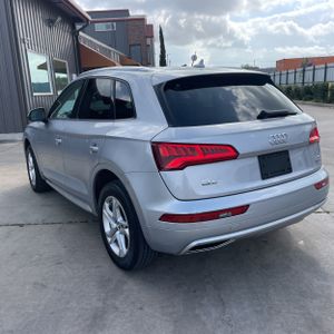 AUDI Q5 2.0T PREMIUM - 5