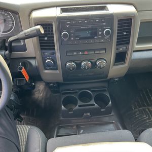 صورة 40 لـ 2012 RAM 1500 EXPRESS
