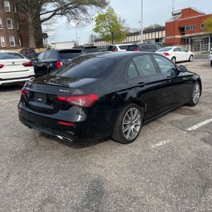 MERCEDES-BENZ E-CLASS - 8